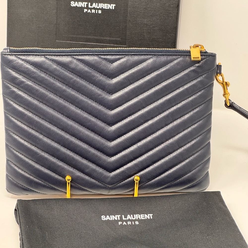 💯Authentic YSL Navy Blue Cassandra Chevron Wristlet - Picture 8 of 12